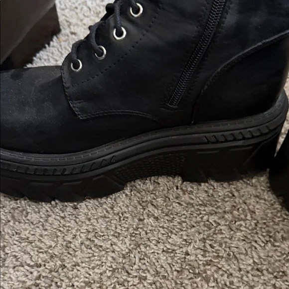 Black Combat lace up with side zipper Boots - Picture 3 of 8